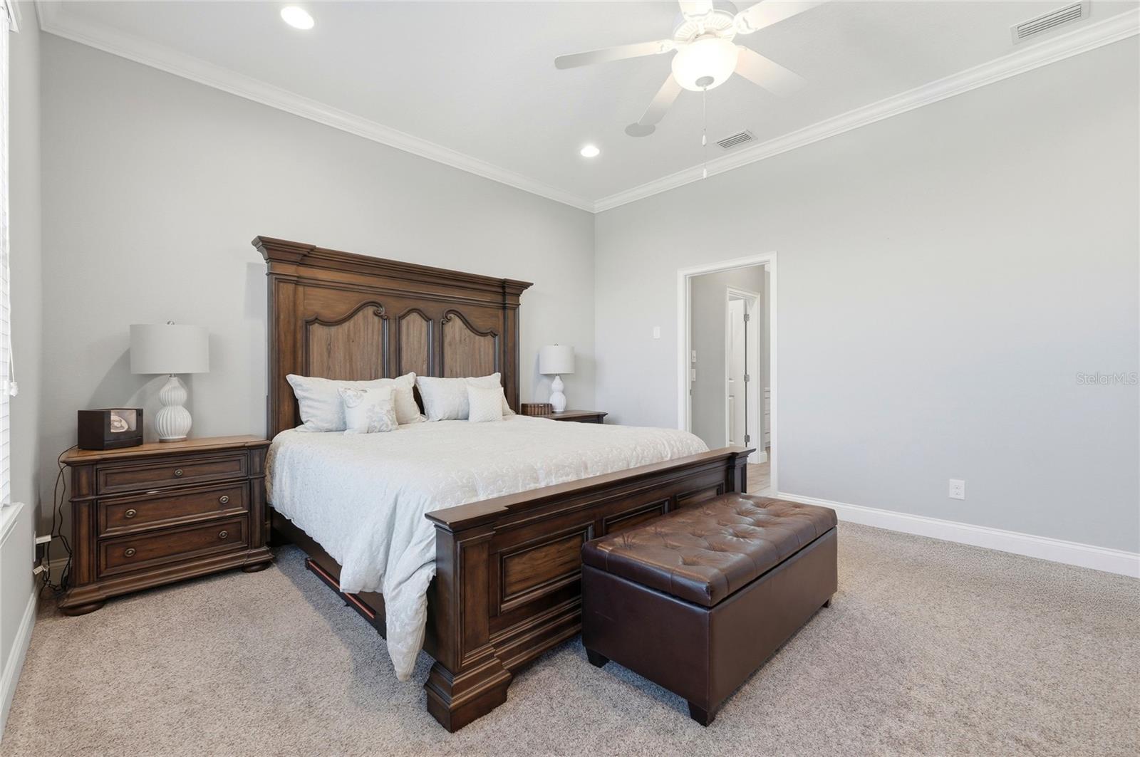 Image 22 of 71 For 539 Waterfern Trail Drive