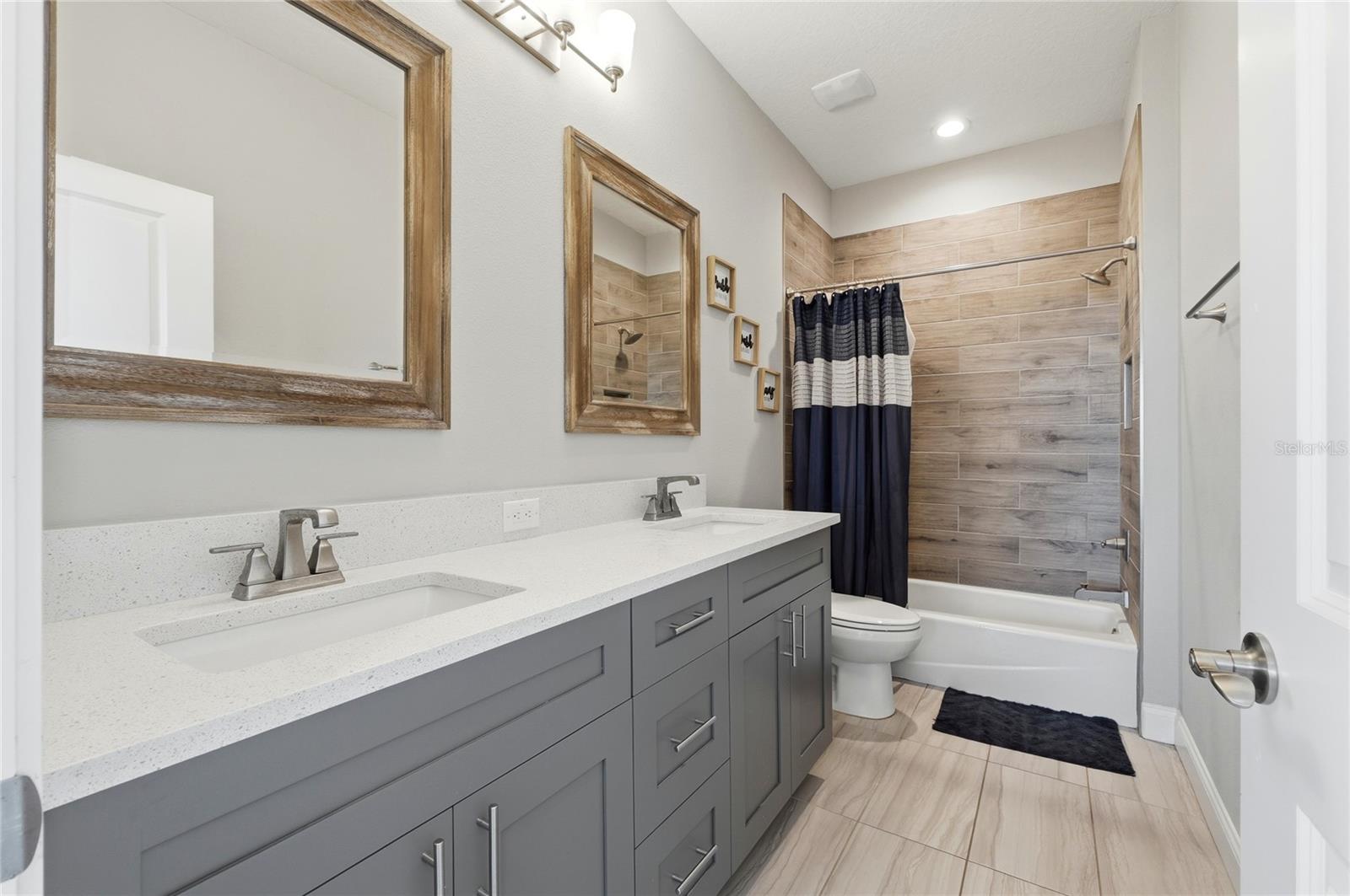 Image 34 of 71 For 539 Waterfern Trail Drive