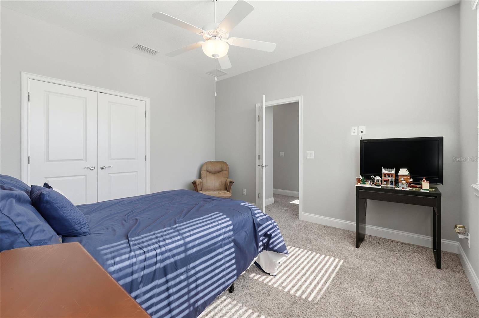 Image 37 of 71 For 539 Waterfern Trail Drive