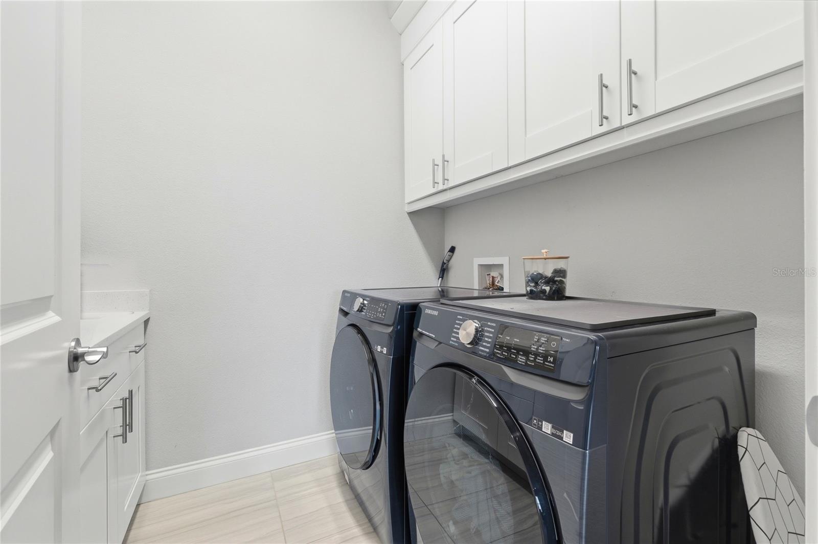 Image 39 of 71 For 539 Waterfern Trail Drive