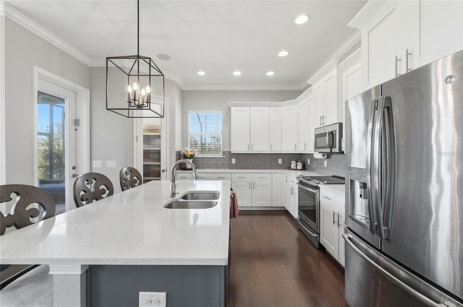 Image 9 of 71 For 539 Waterfern Trail Drive