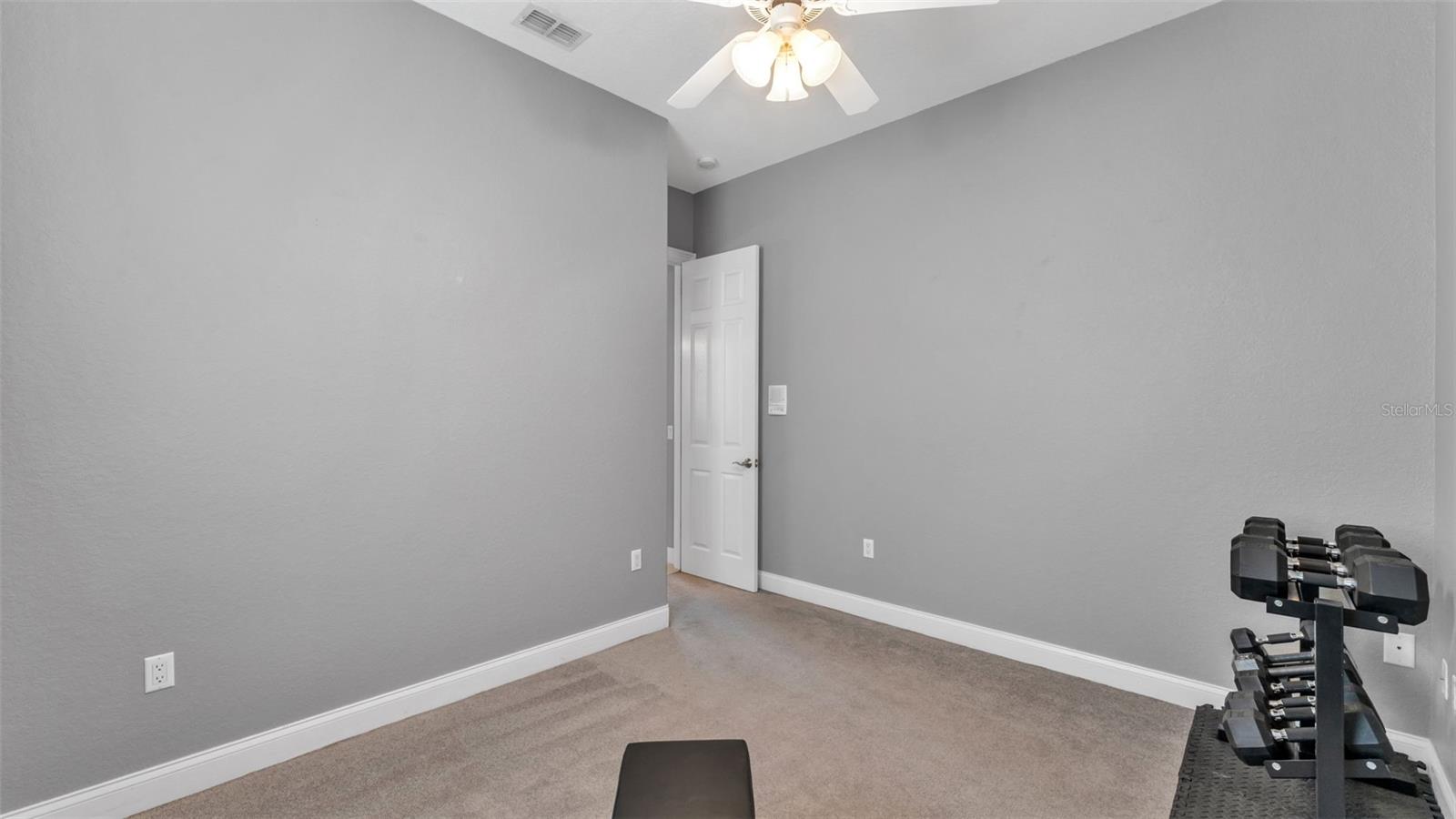 Image 23 of 38 For 4453 Fairway Oaks Drive