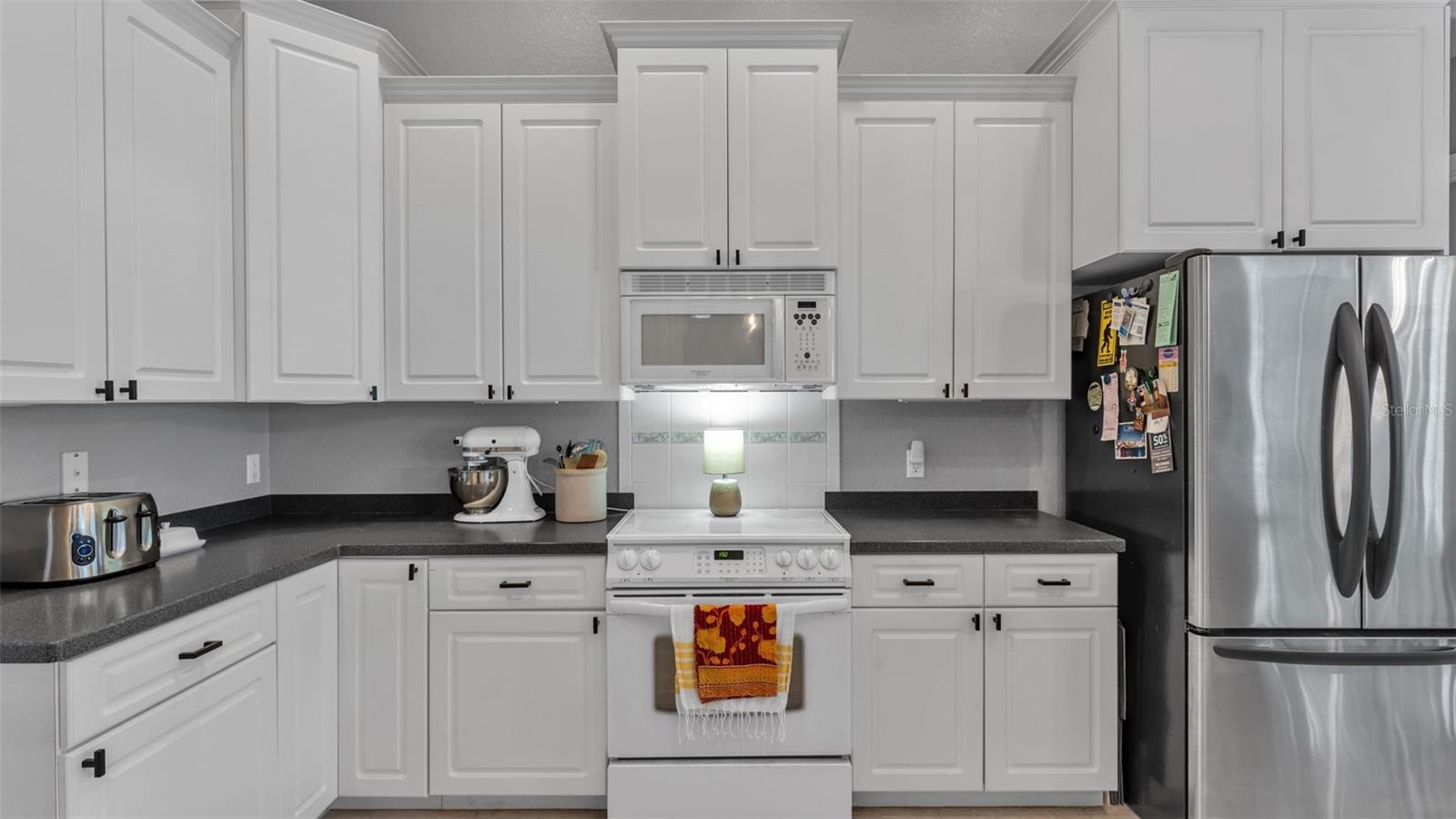 Image 8 of 38 For 4453 Fairway Oaks Drive