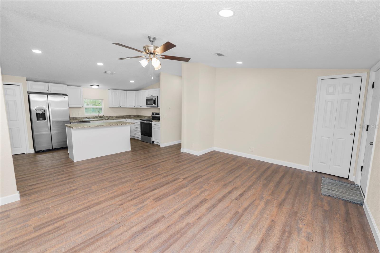 Image 20 of 41 For 6112 Dormany Road