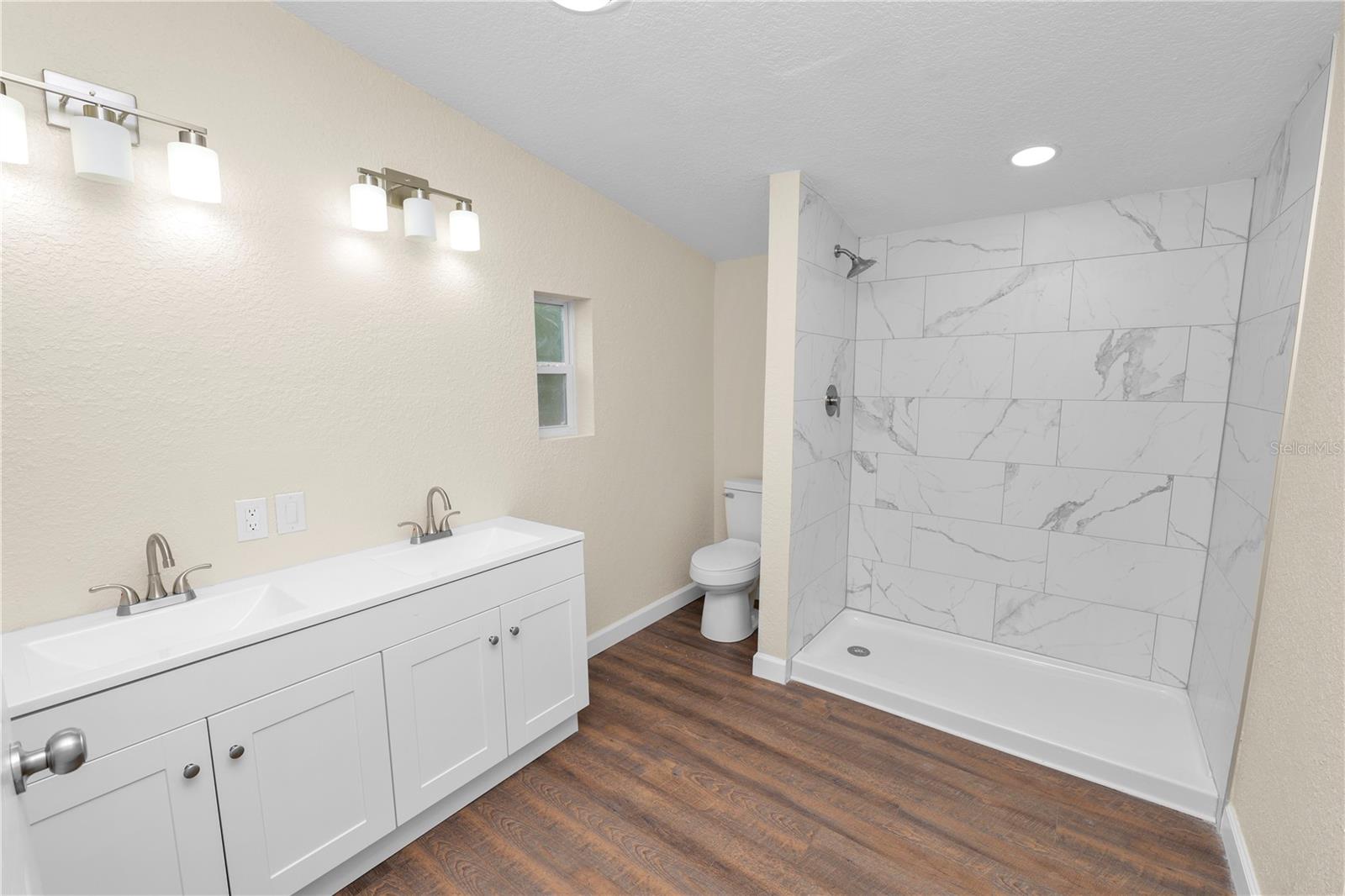 Image 33 of 41 For 6112 Dormany Road