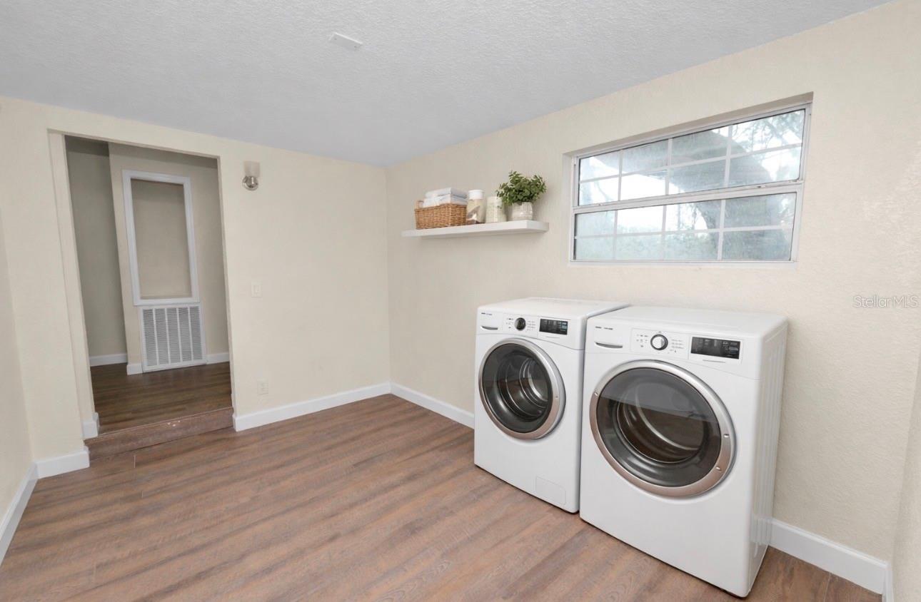 Image 36 of 41 For 6112 Dormany Road