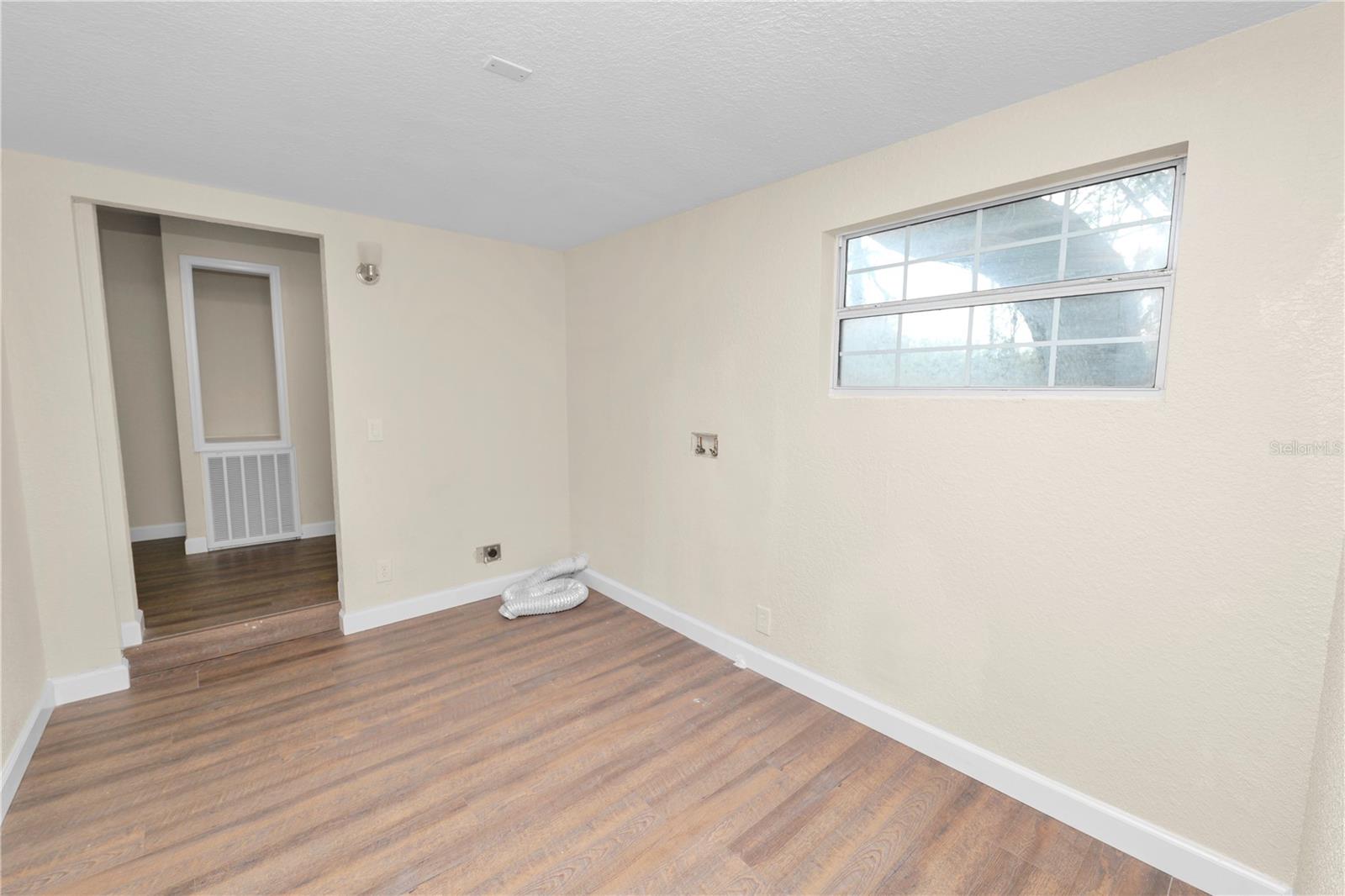 Image 37 of 41 For 6112 Dormany Road