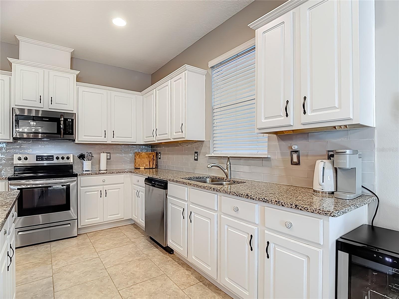 Image 13 of 86 For 4059 Prima Lago Circle