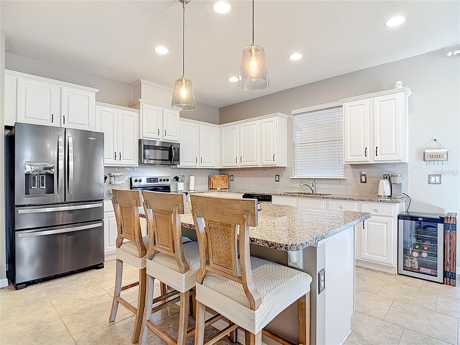 Image 19 of 86 For 4059 Prima Lago Circle