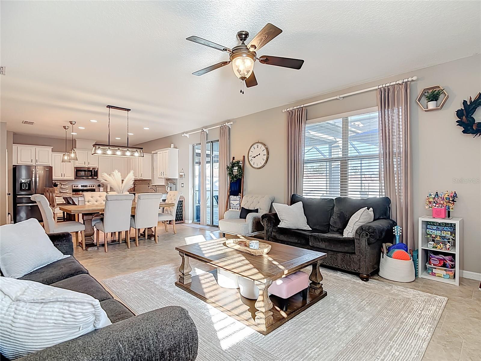 Image 23 of 86 For 4059 Prima Lago Circle