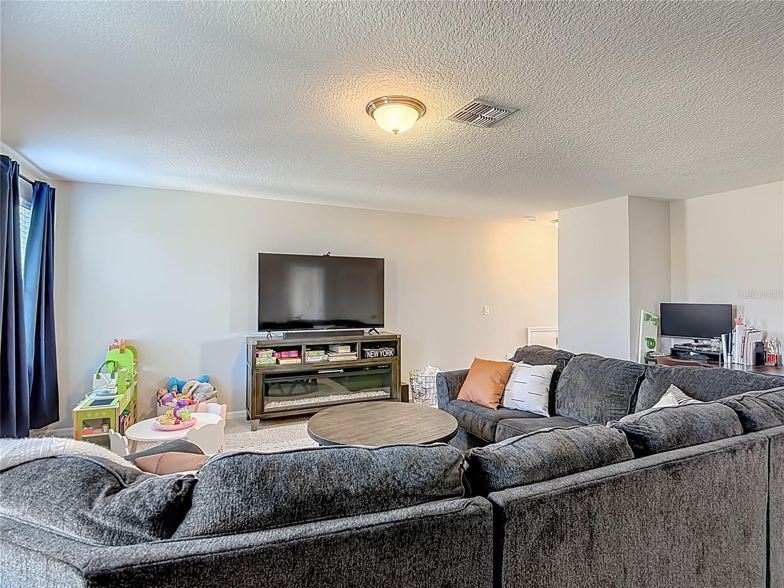 Image 27 of 86 For 4059 Prima Lago Circle