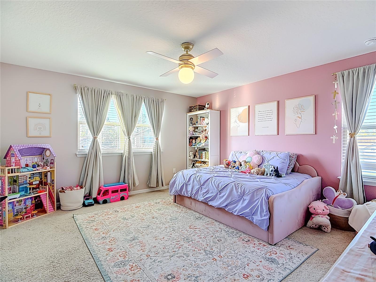 Image 33 of 86 For 4059 Prima Lago Circle