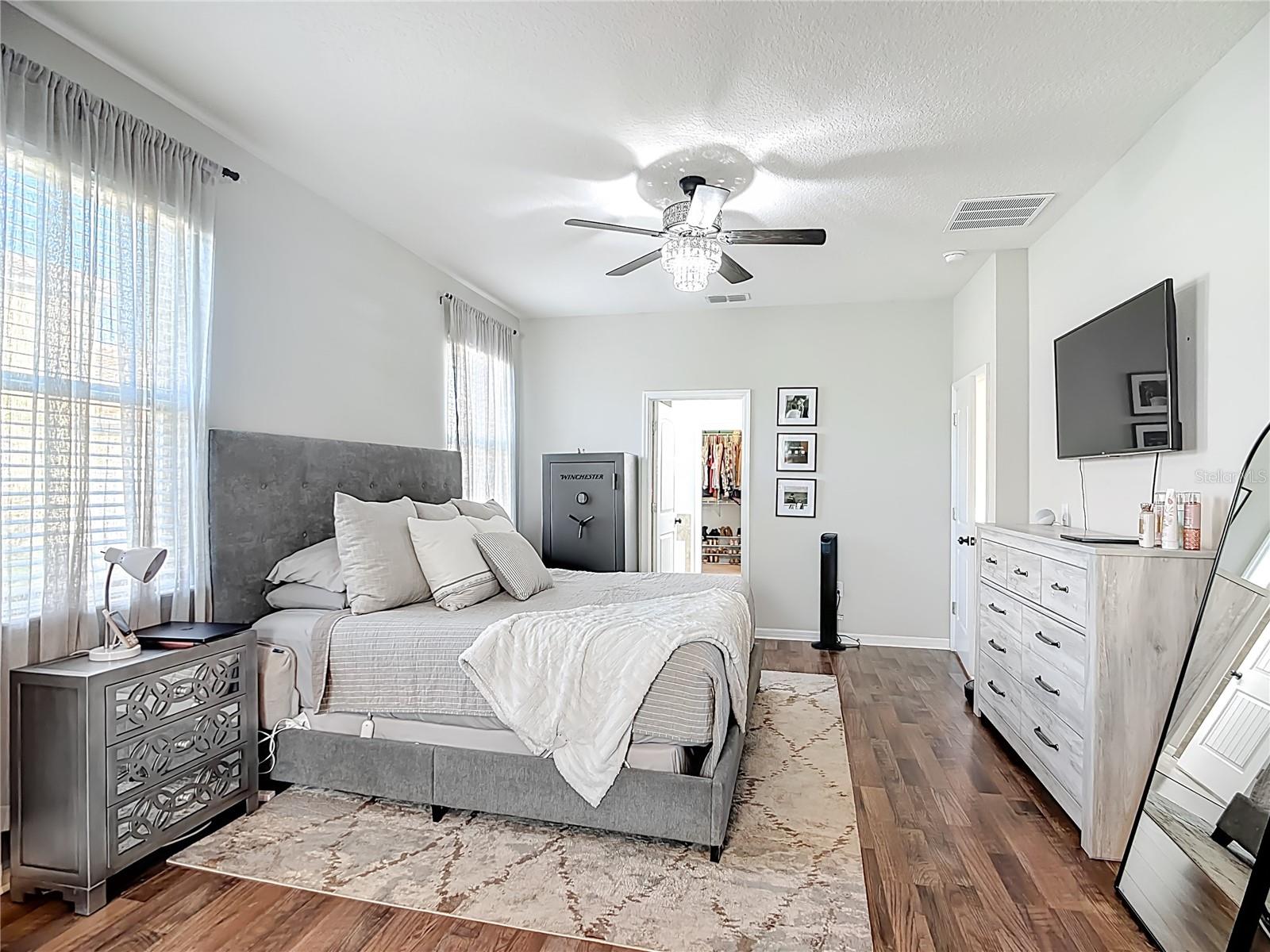 Image 43 of 86 For 4059 Prima Lago Circle