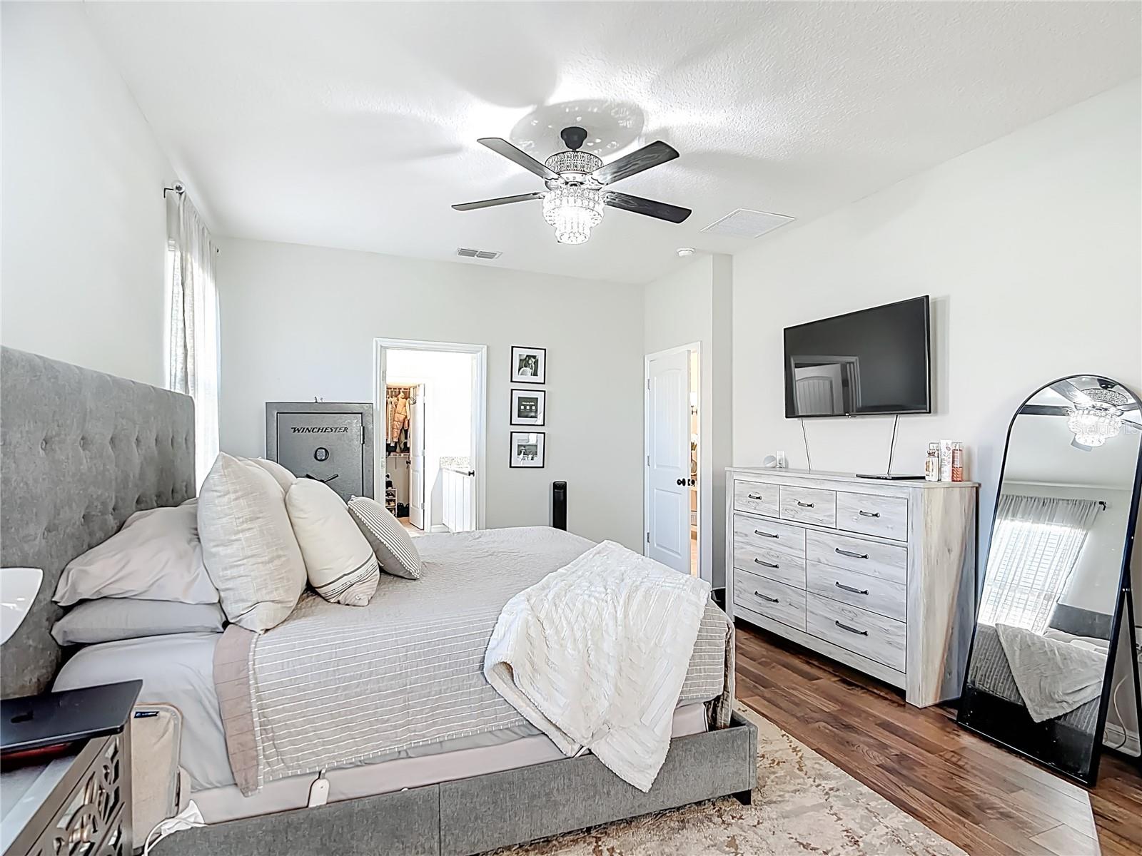 Image 44 of 86 For 4059 Prima Lago Circle