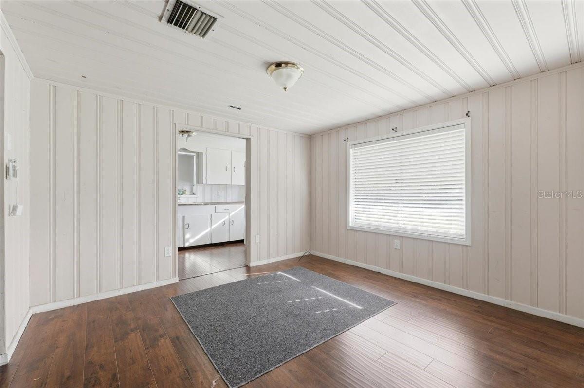 Image 11 of 46 For 506 Commonwealth Avenue Sw