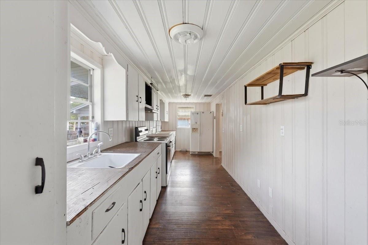 Image 14 of 46 For 506 Commonwealth Avenue Sw