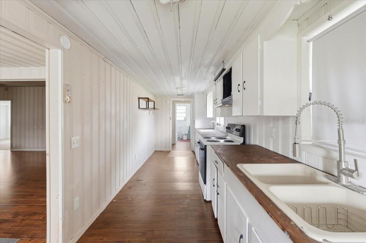 Image 15 of 46 For 506 Commonwealth Avenue Sw