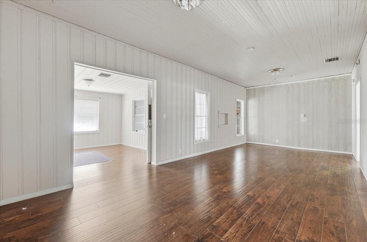 Image 17 of 46 For 506 Commonwealth Avenue Sw