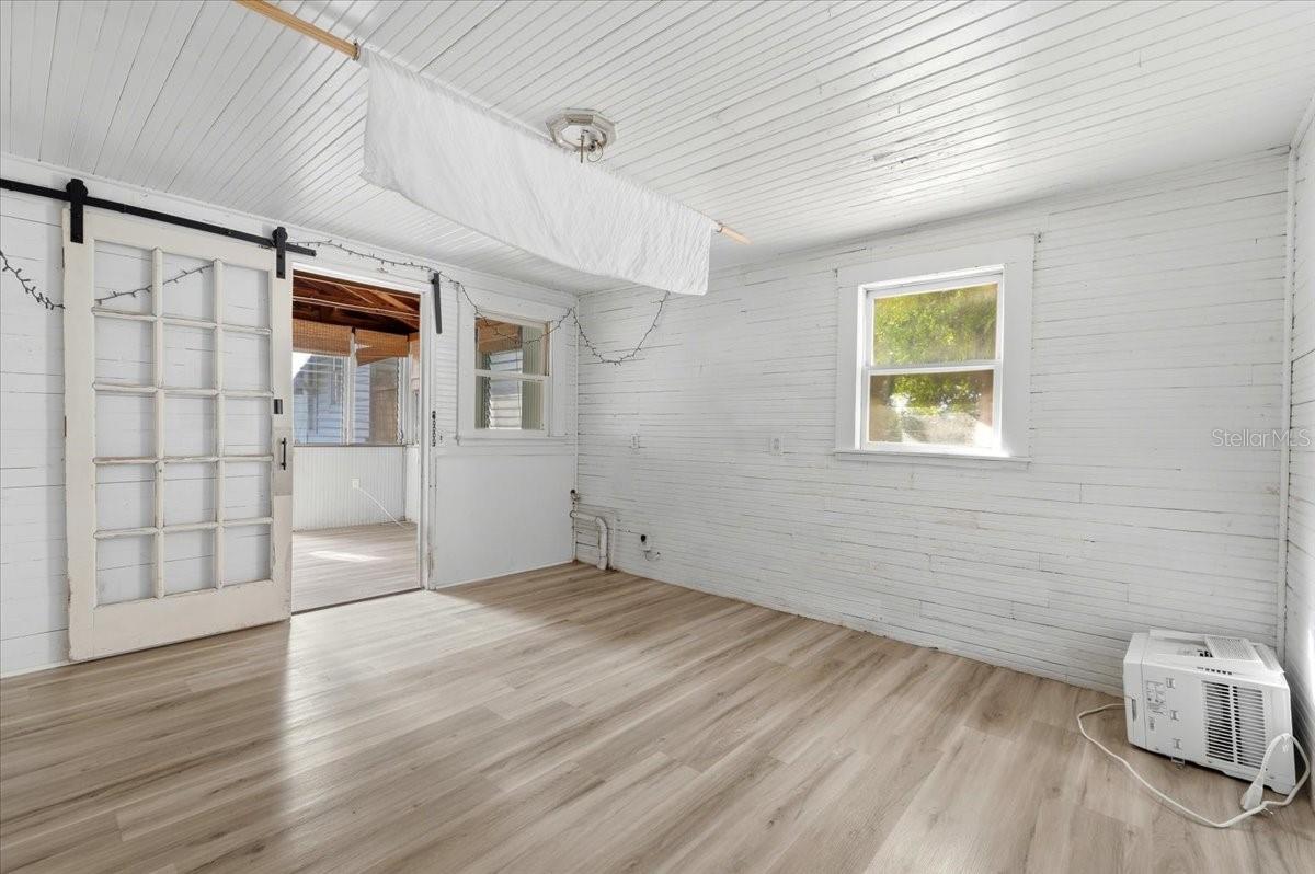 Image 21 of 46 For 506 Commonwealth Avenue Sw