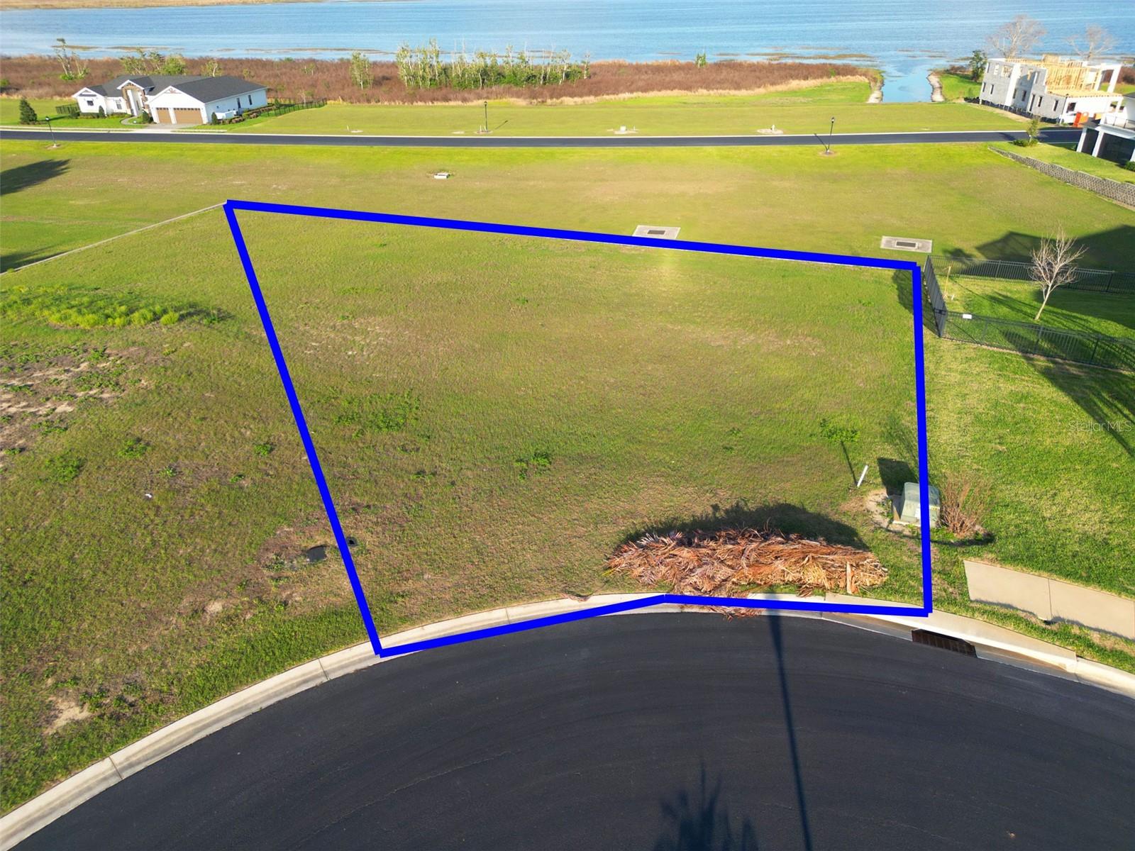 Image 4 of 16 For 250 Amaryllis Way