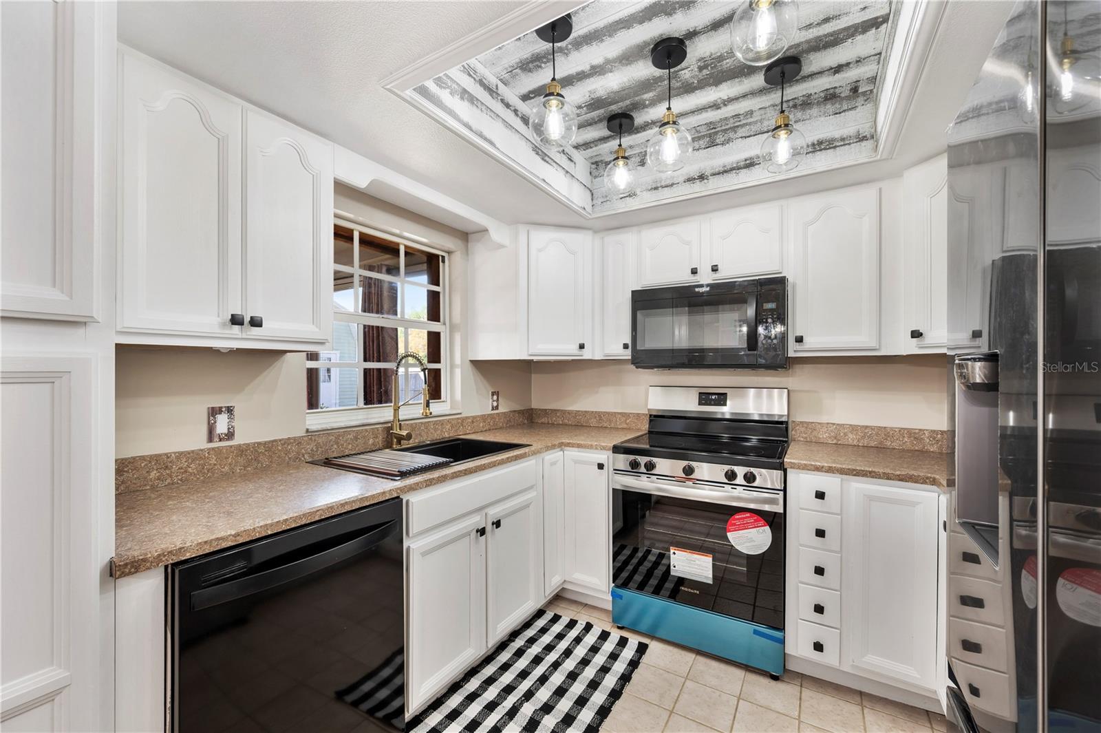 Image 21 of 40 For 3646 Wayne Road