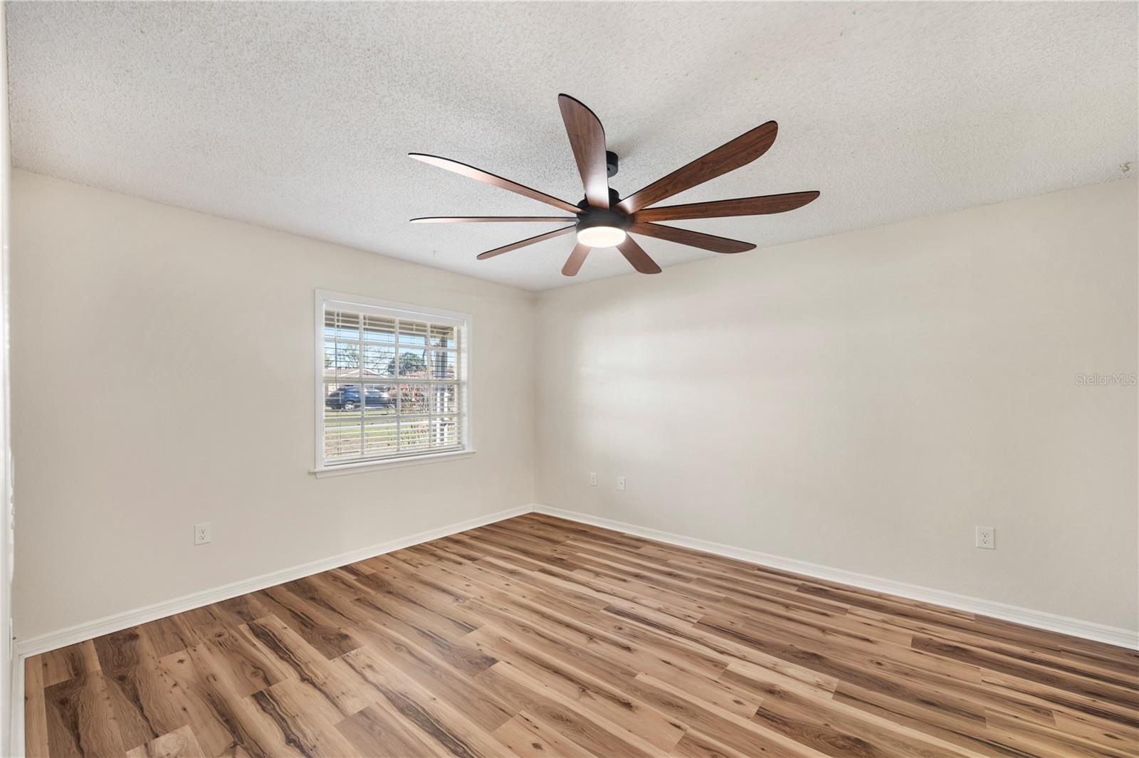 Image 23 of 40 For 3646 Wayne Road