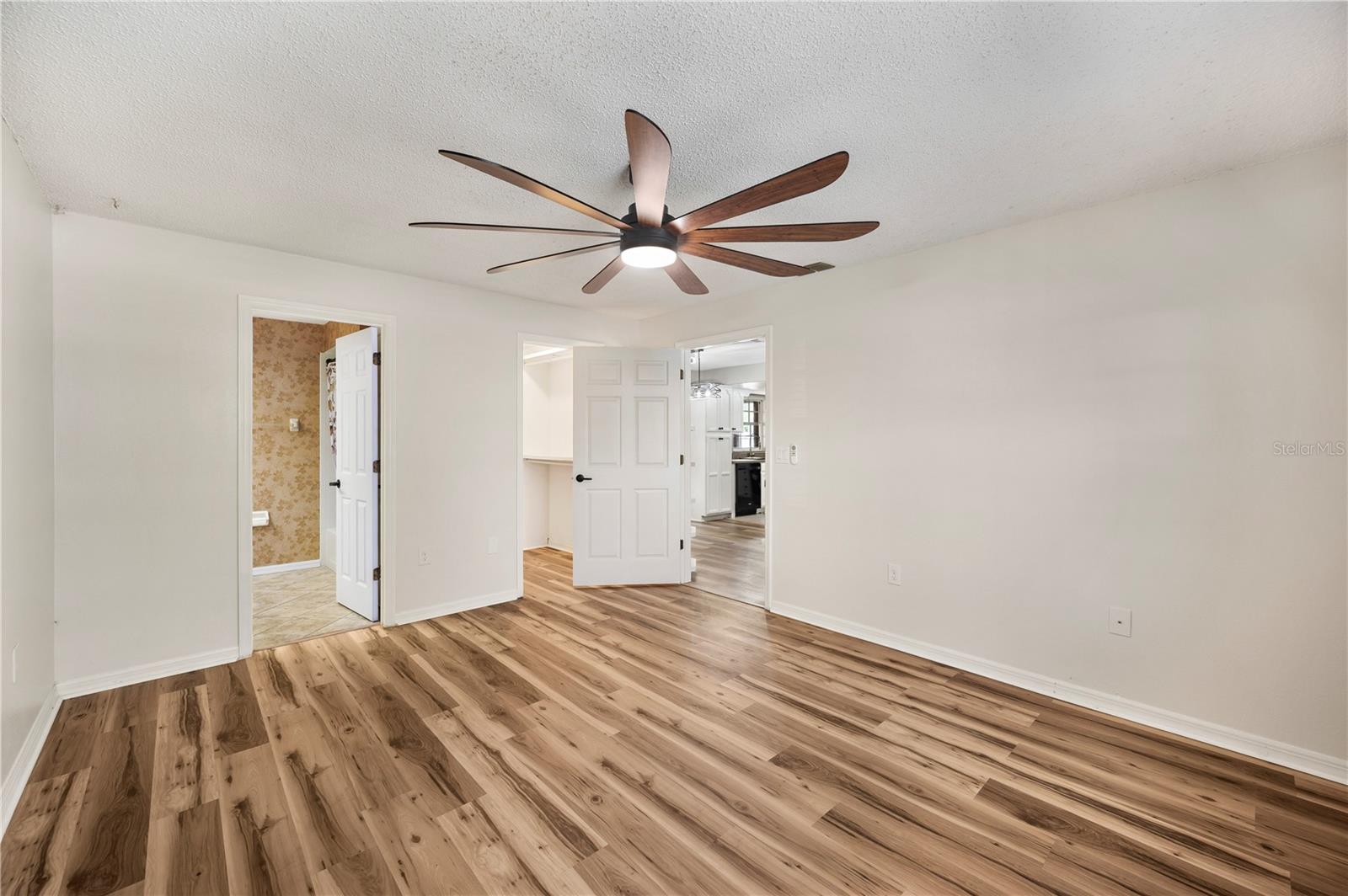 Image 24 of 40 For 3646 Wayne Road