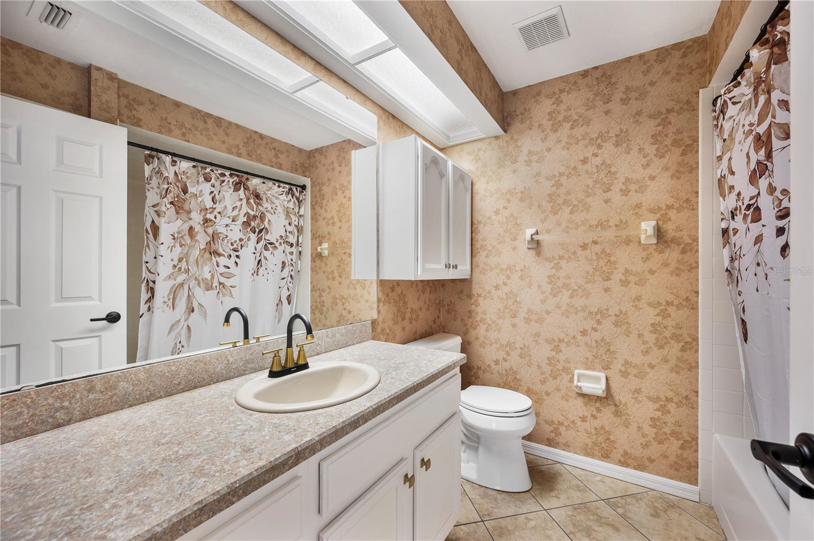 Image 25 of 40 For 3646 Wayne Road