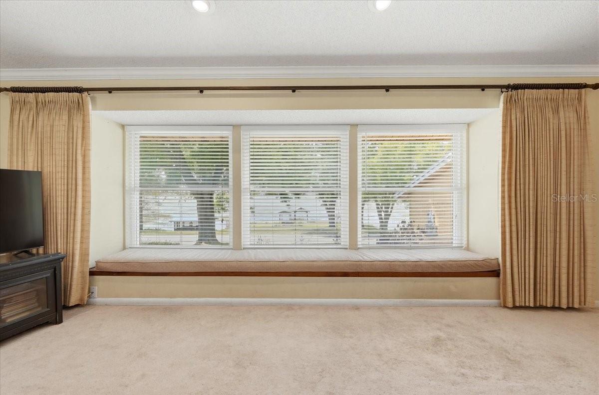 Image 14 of 63 For 1202 Lake Ariana Boulevard