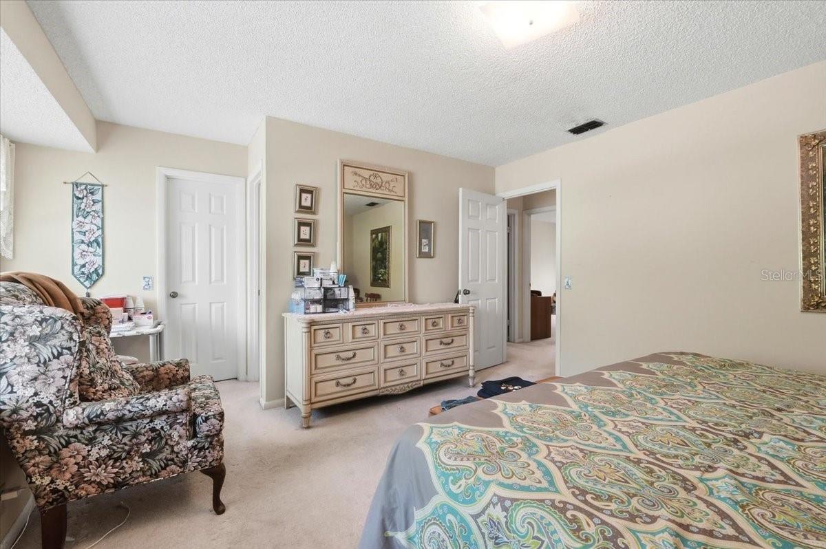 Image 29 of 63 For 1202 Lake Ariana Boulevard