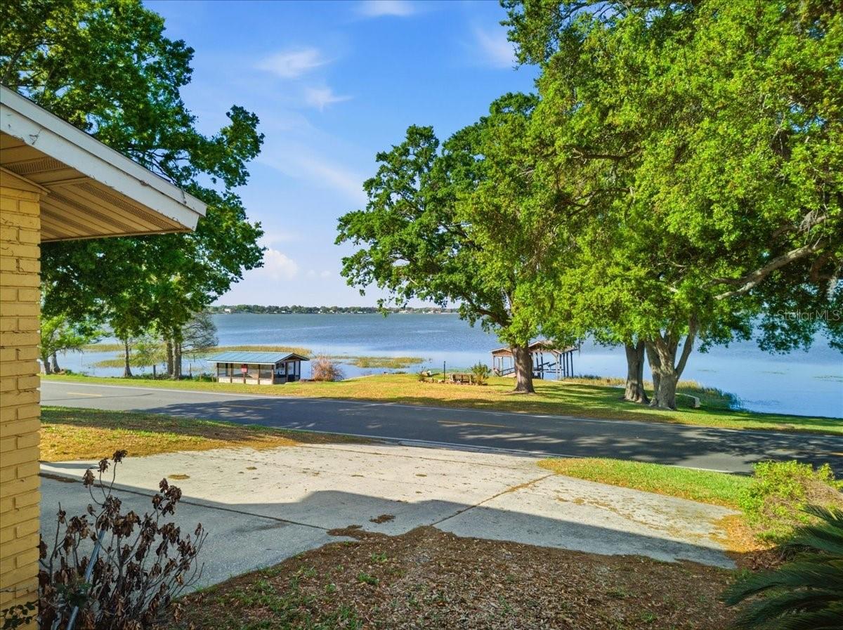 Image 52 of 63 For 1202 Lake Ariana Boulevard