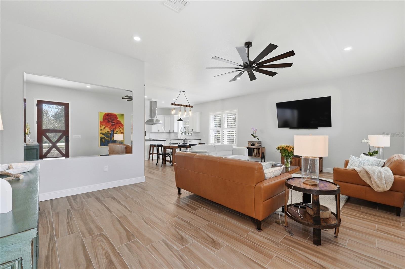 Image 17 of 53 For 2204 R E Byrd Road