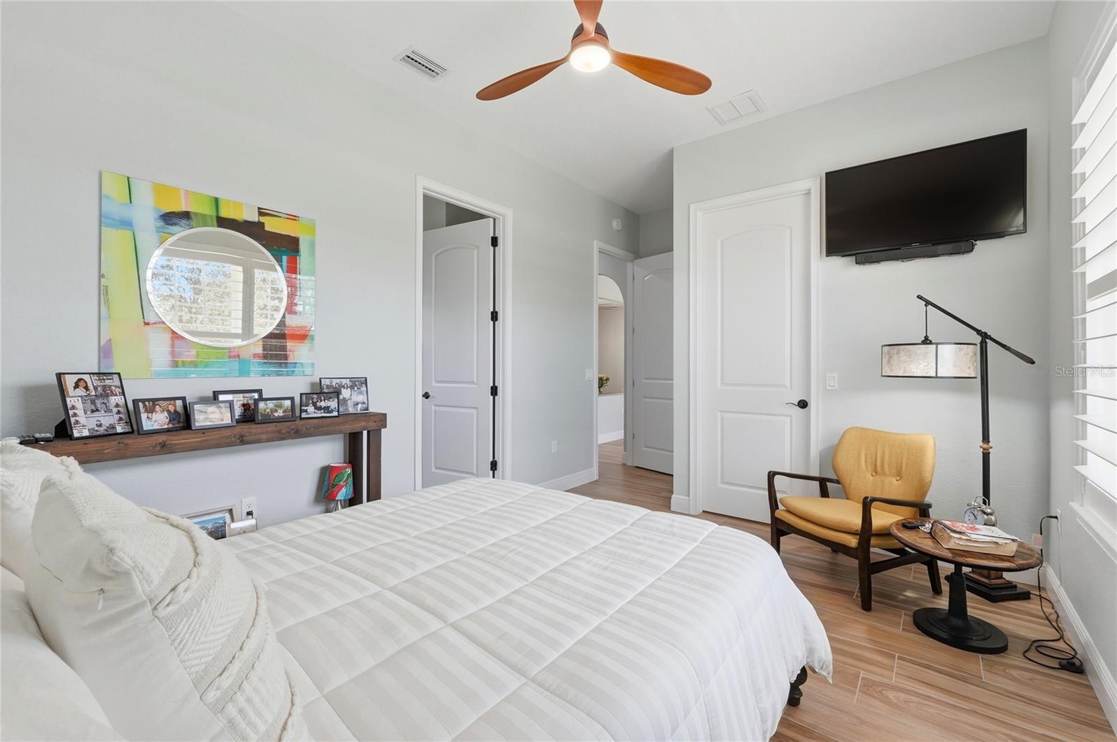 Image 34 of 53 For 2204 R E Byrd Road