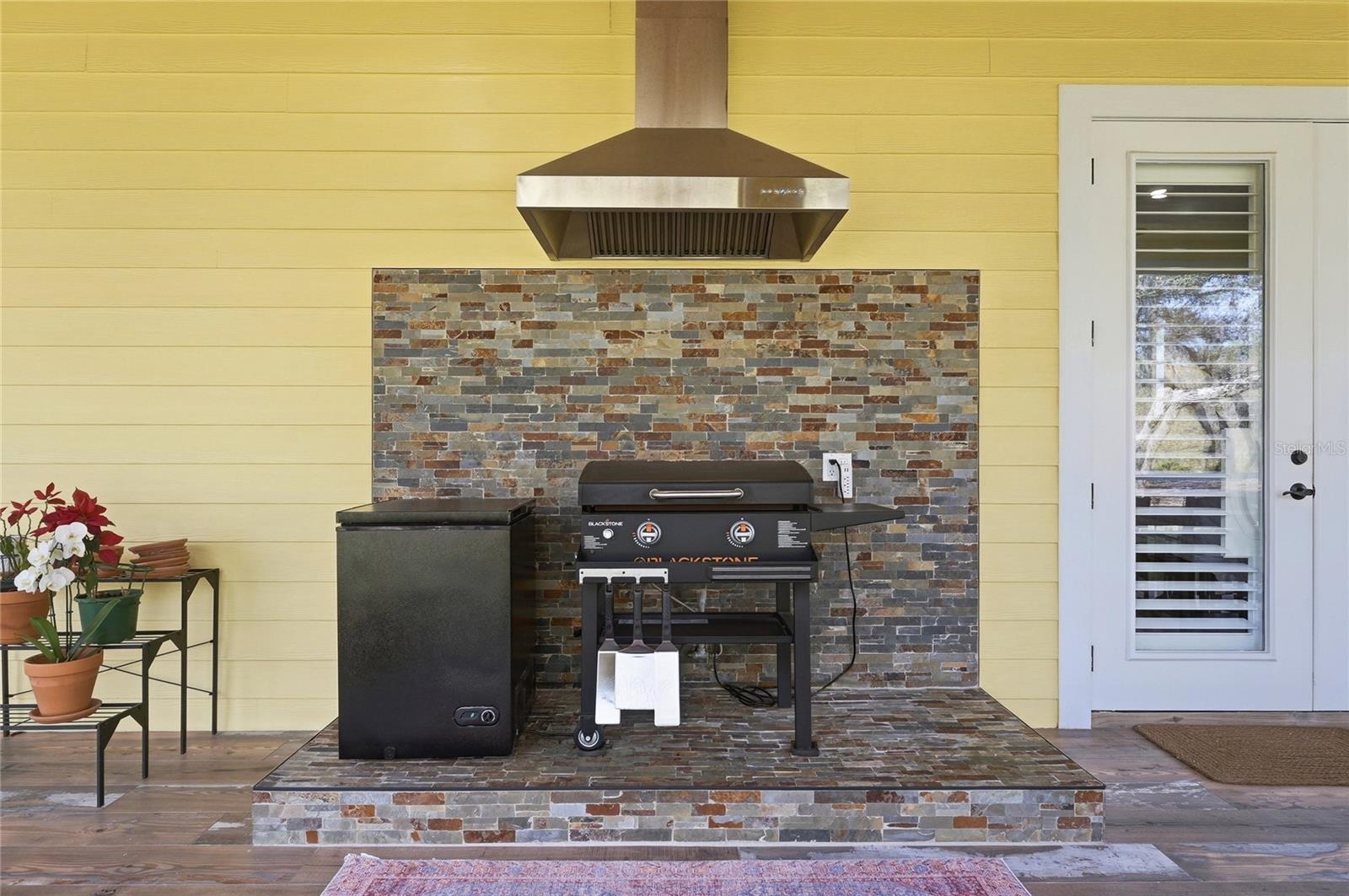 Image 38 of 53 For 2204 R E Byrd Road