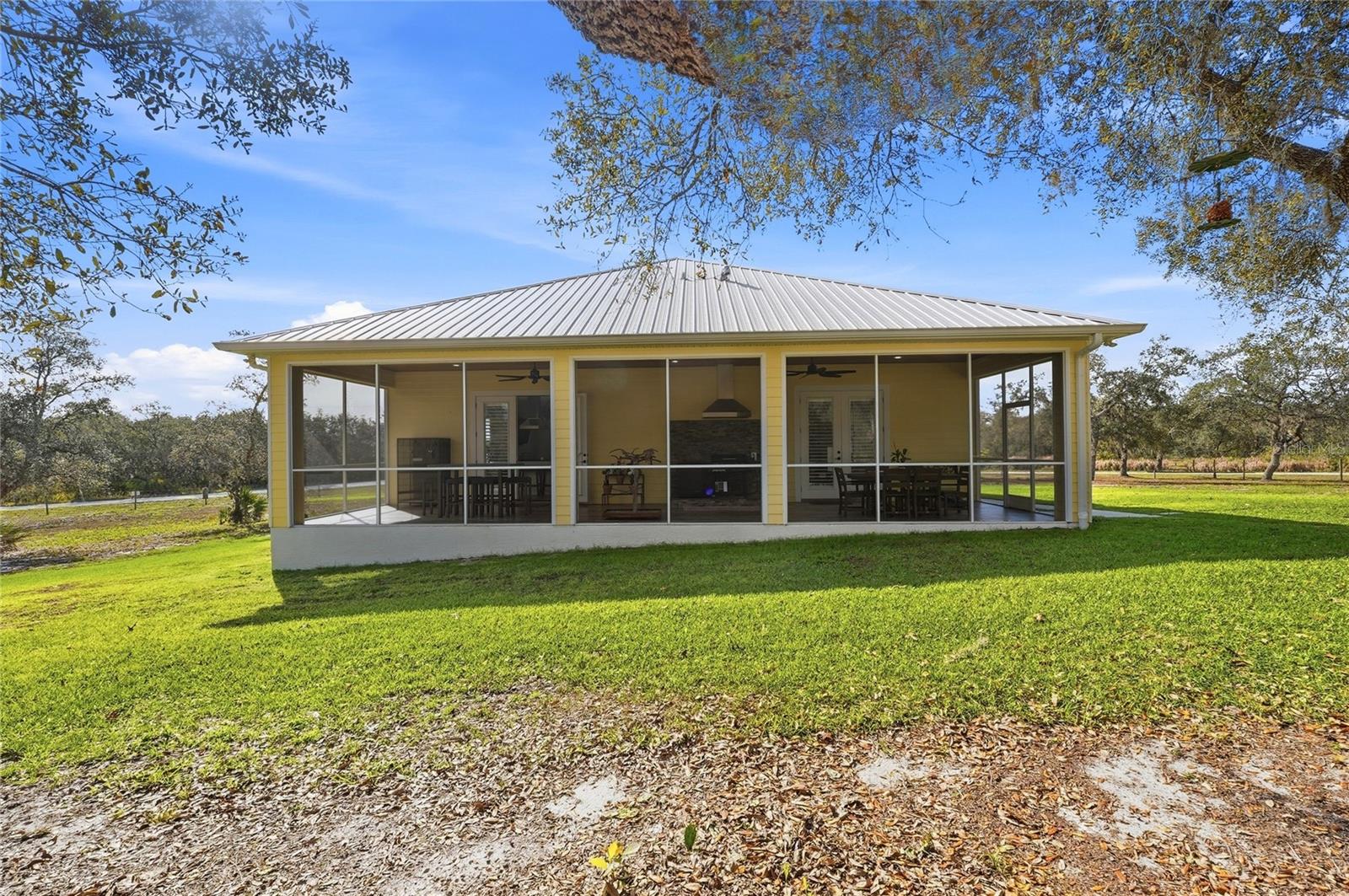 Image 40 of 53 For 2204 R E Byrd Road