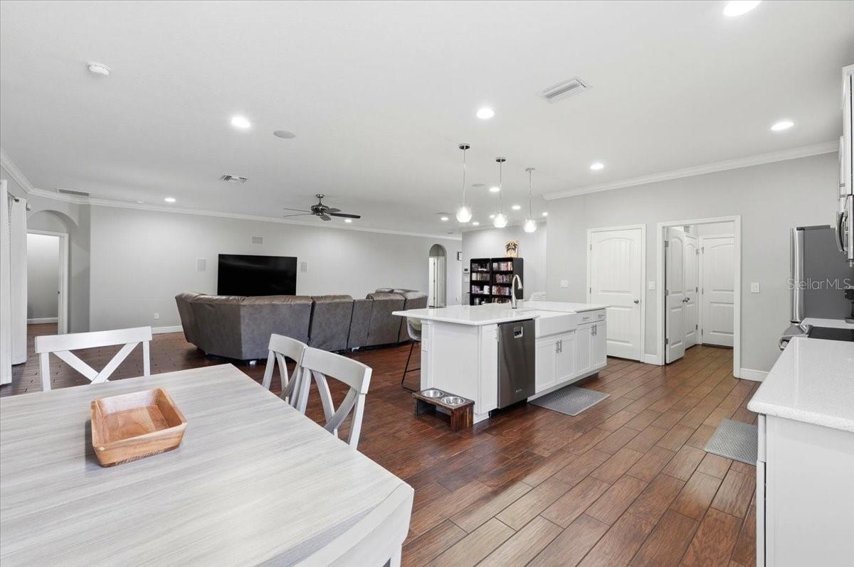 Image 12 of 57 For 1972 Wind Meadows Drive