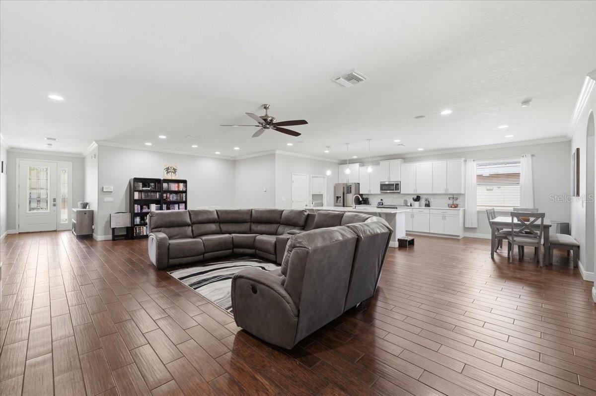 Image 4 of 57 For 1972 Wind Meadows Drive