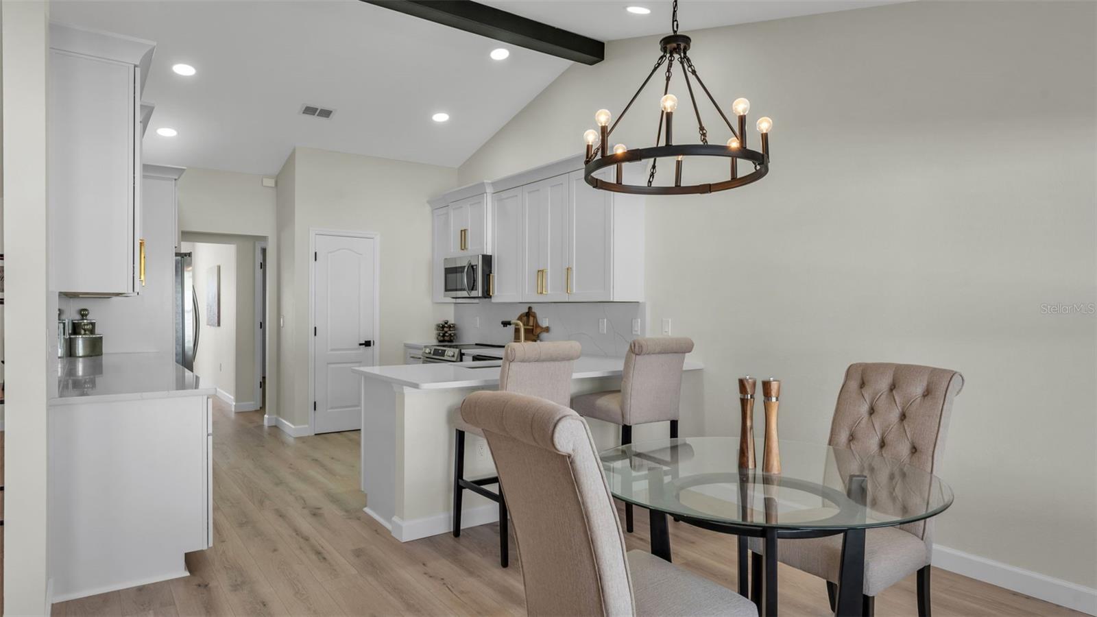 Image 19 of 51 For 6743 Highlands Creek Boulevard