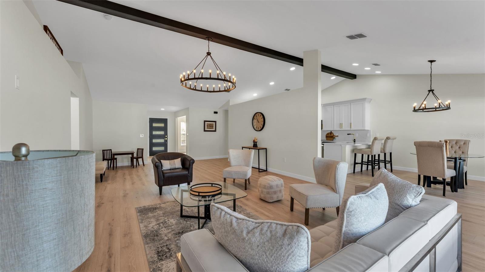 Image 23 of 51 For 6743 Highlands Creek Boulevard