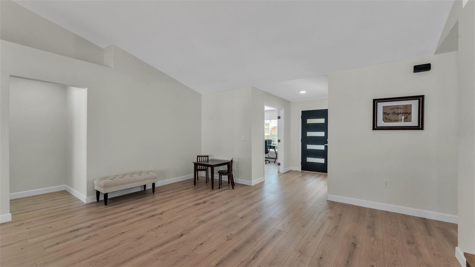 Image 27 of 51 For 6743 Highlands Creek Boulevard