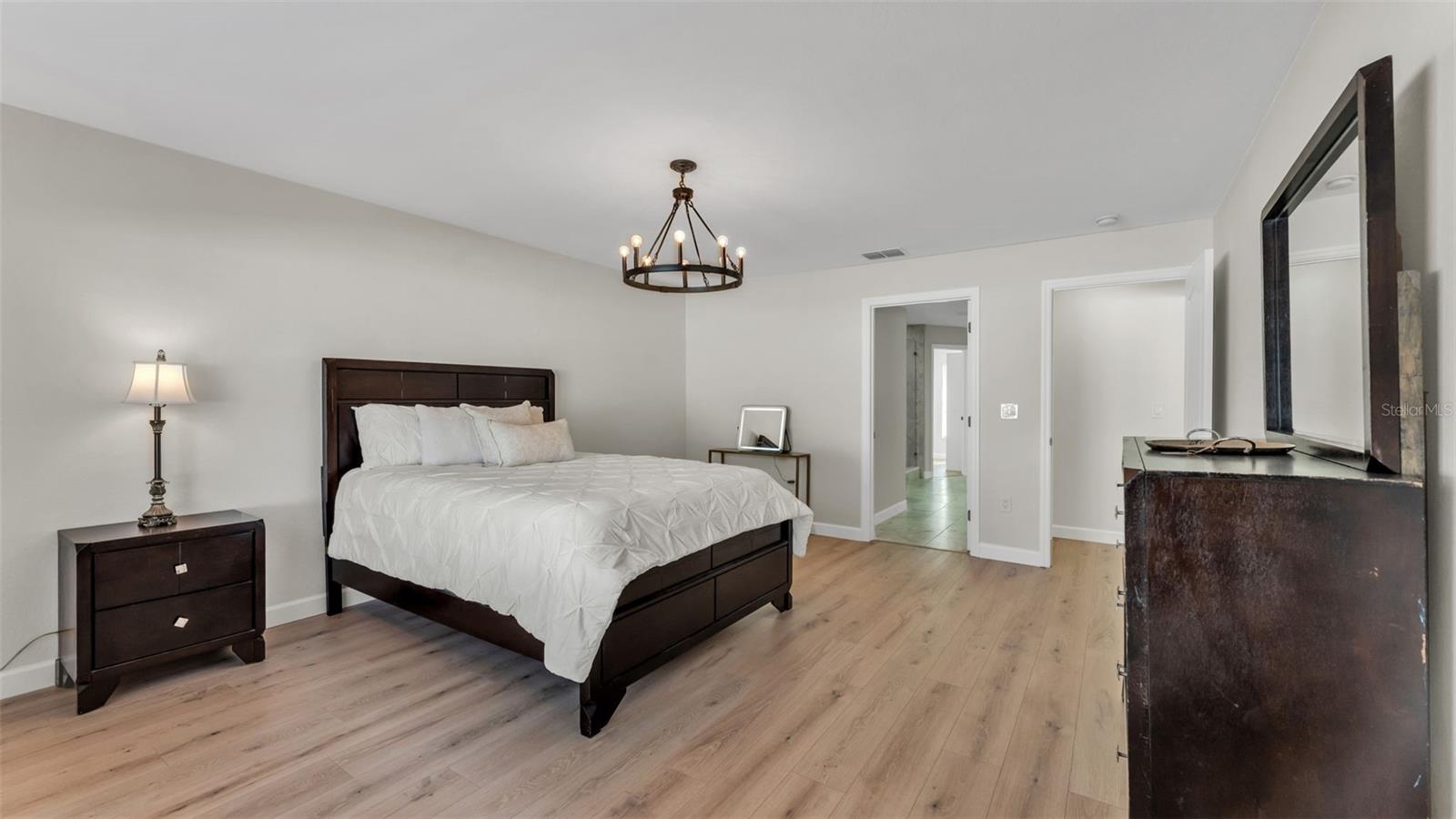 Image 29 of 51 For 6743 Highlands Creek Boulevard