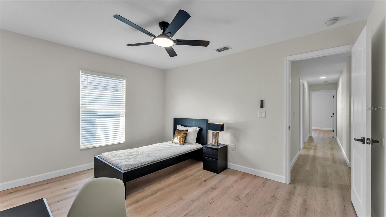 Image 42 of 51 For 6743 Highlands Creek Boulevard