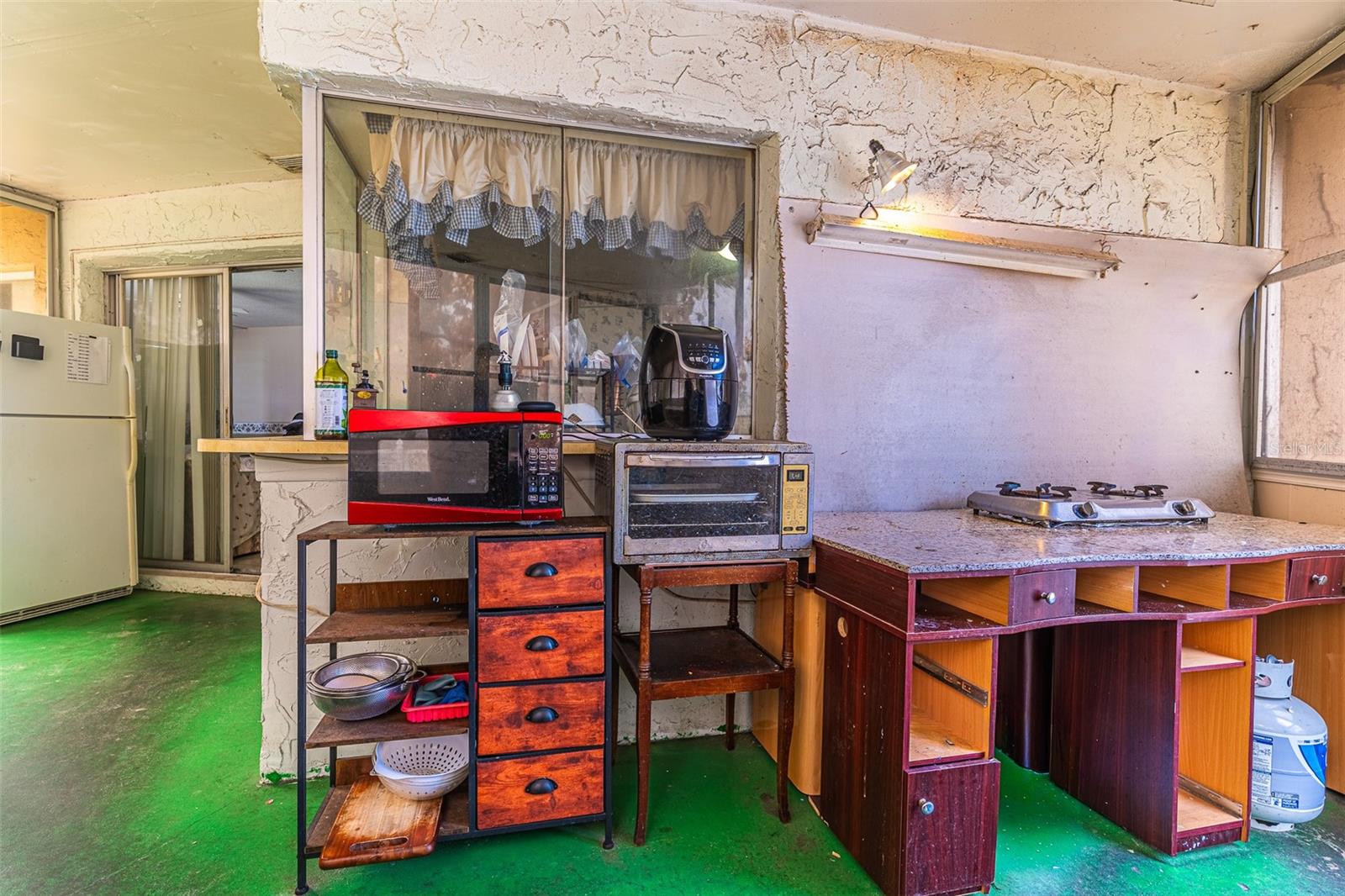 Image 11 of 25 For 1318 Deer Park Court