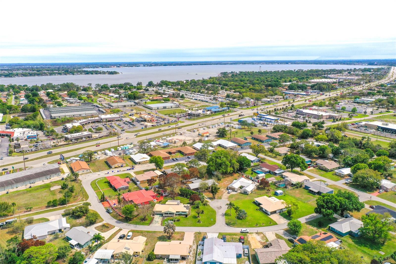 Image 17 of 25 For 1318 Deer Park Court