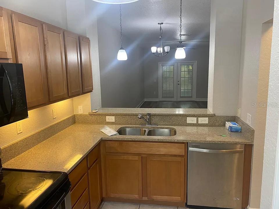 Image 10 of 28 For 2508 35th Place S111