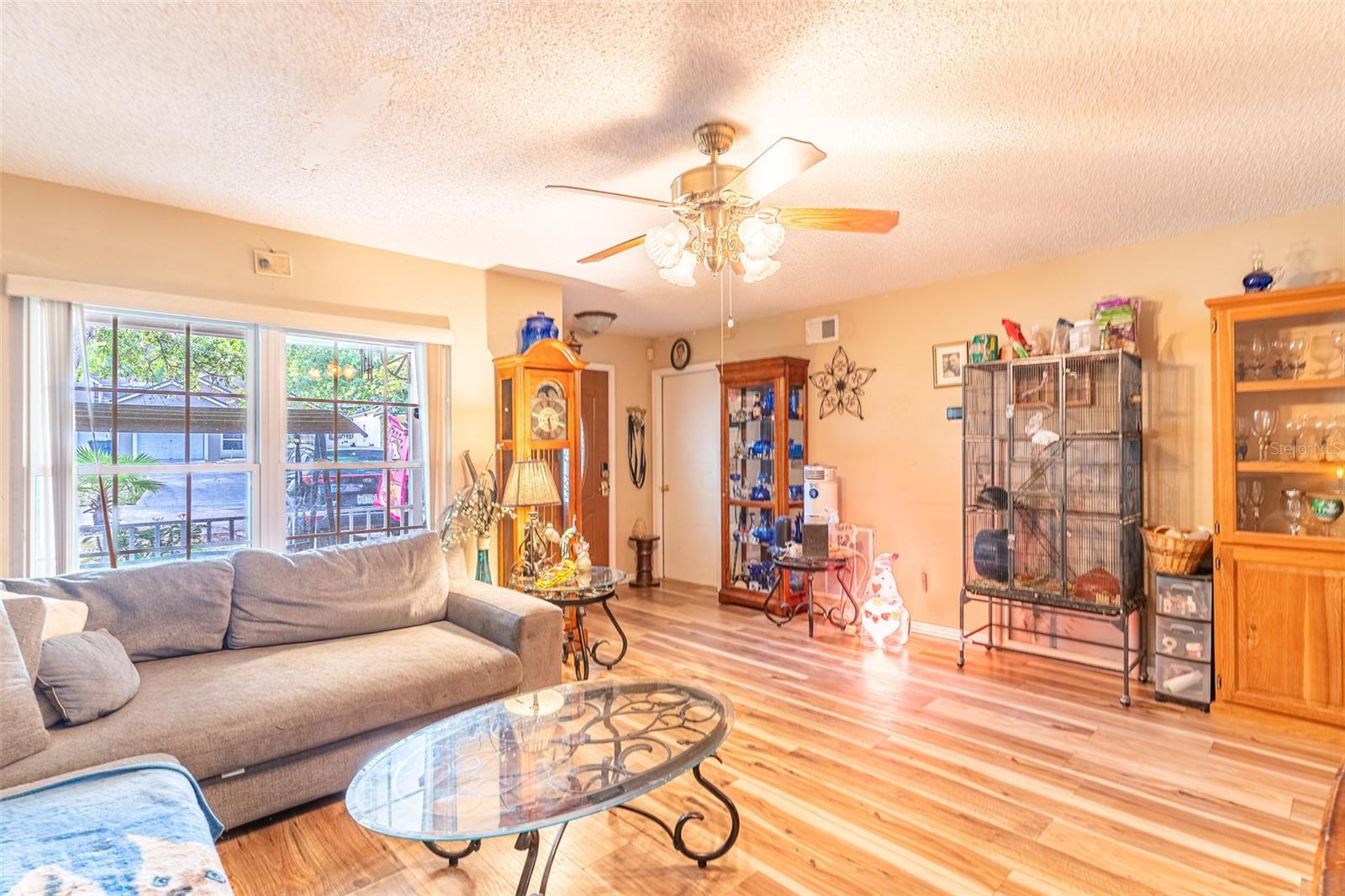 Image 5 of 26 For 626 Cape Cod Circle