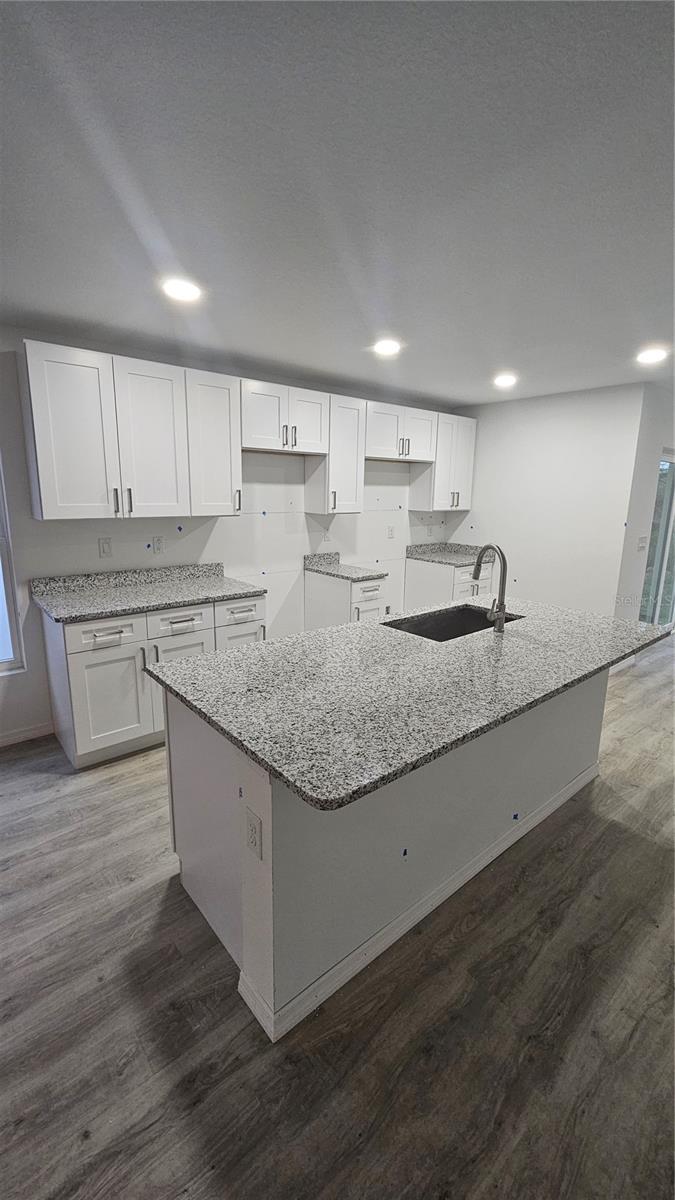 Image 5 of 11 For 1003 Avenue A