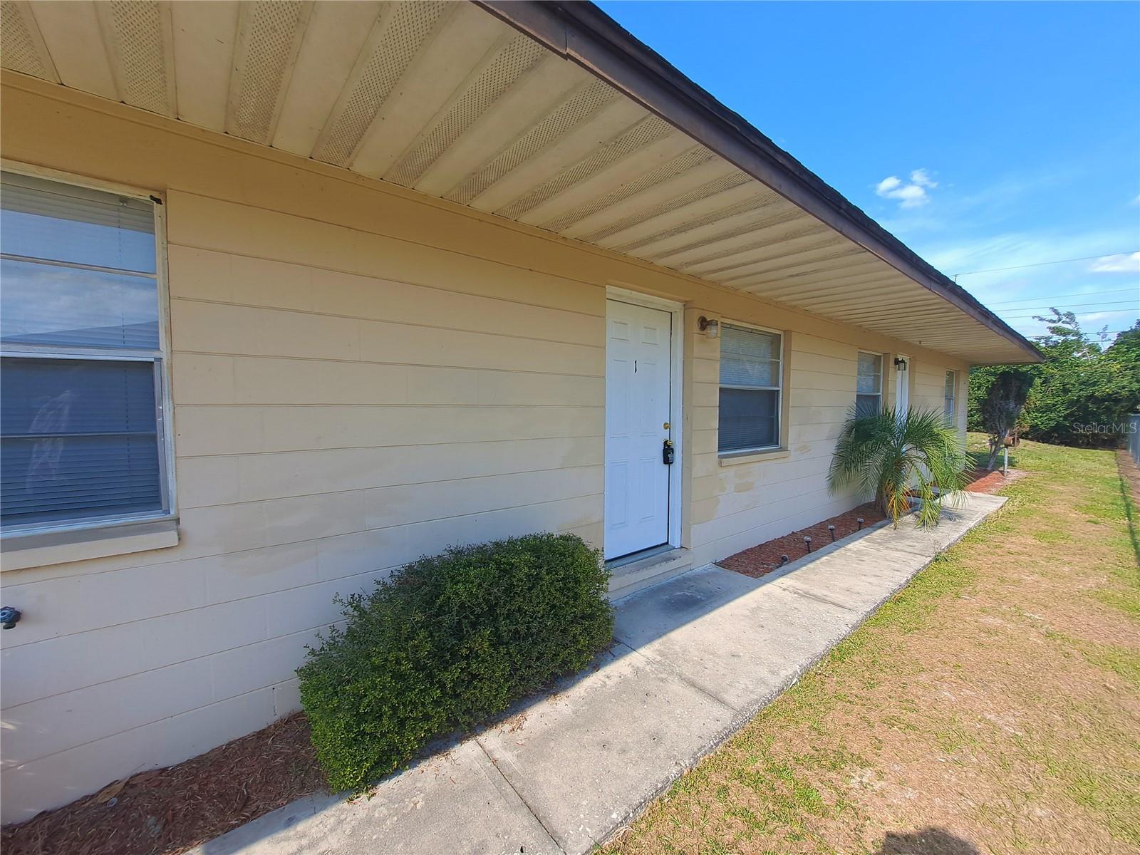 Image 3 of 21 For 6043 Crafton Drive