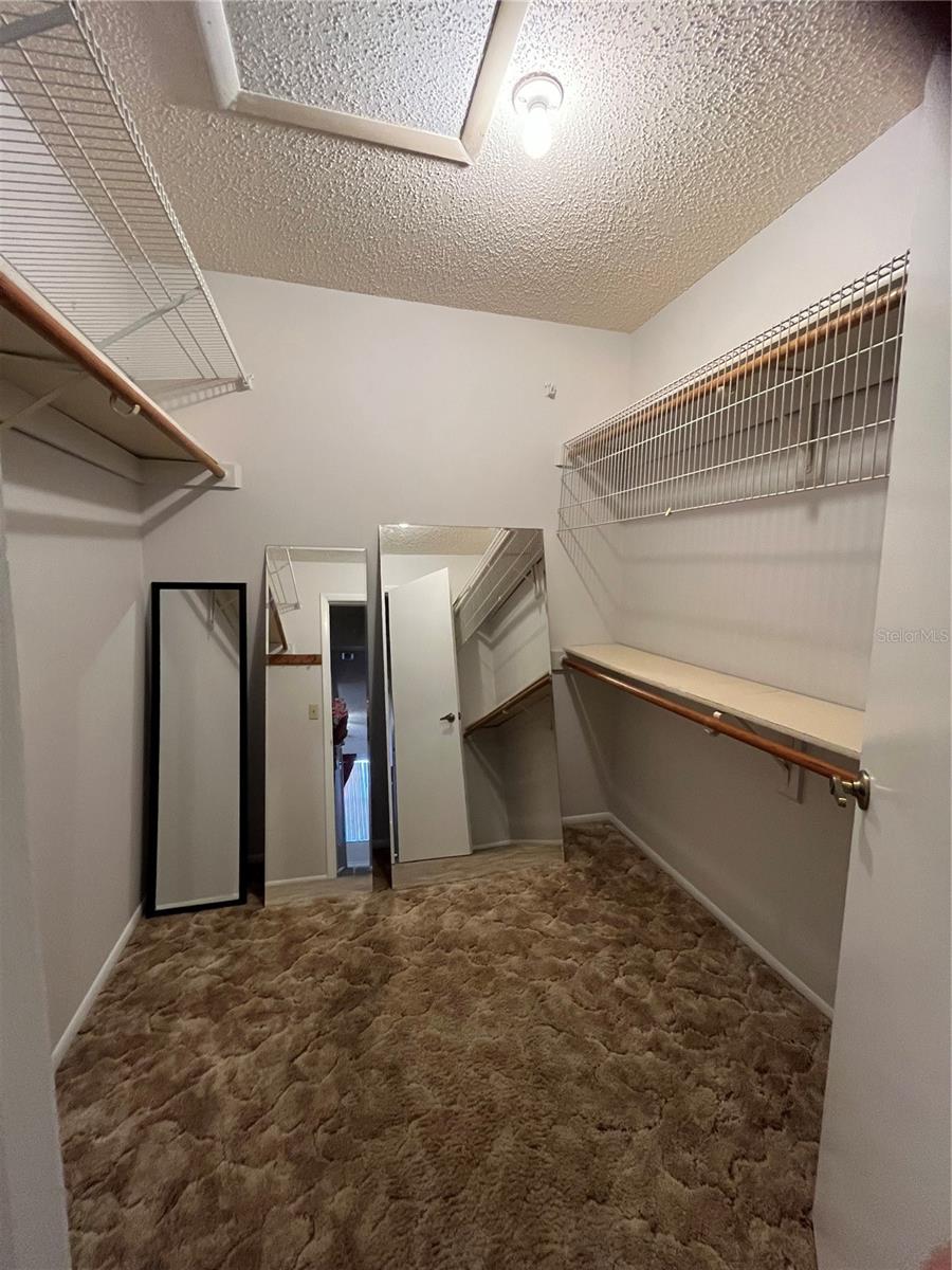 Image 14 of 52 For 3535 Dovetail Lane N