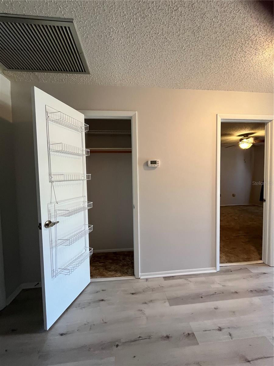 Image 17 of 52 For 3535 Dovetail Lane N